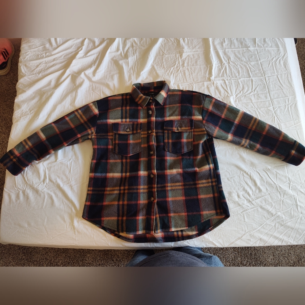 FOREVER 21 SOFT FLEECE FLANNEL medium
